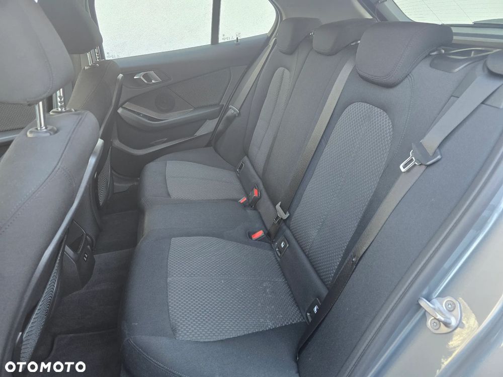 BMW Seria 1 118i Advantage - 12
