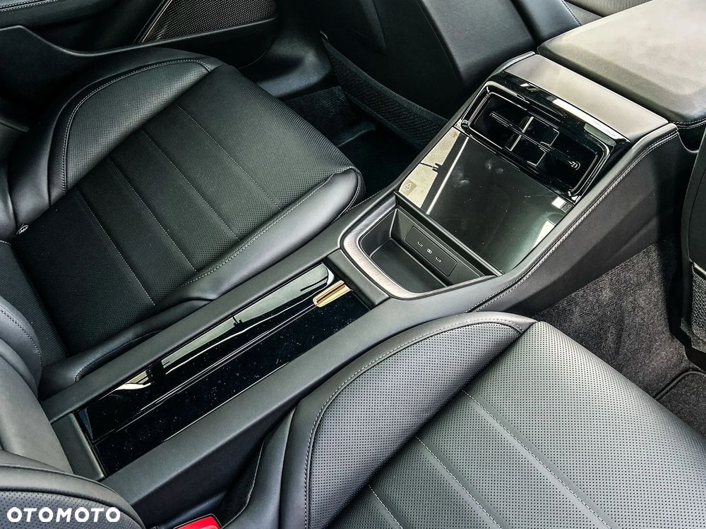 Porsche Panamera Turbo E-Hybrid PHEV - 26