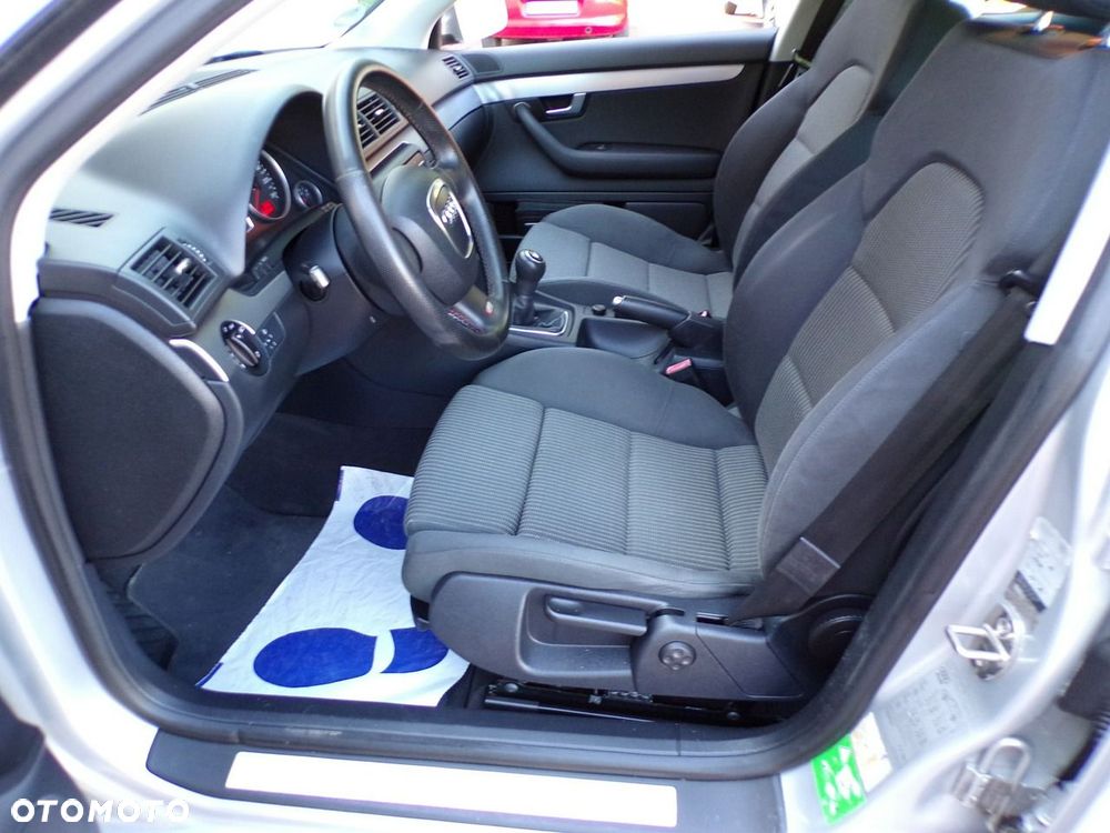 Audi A4 Avant - 23
