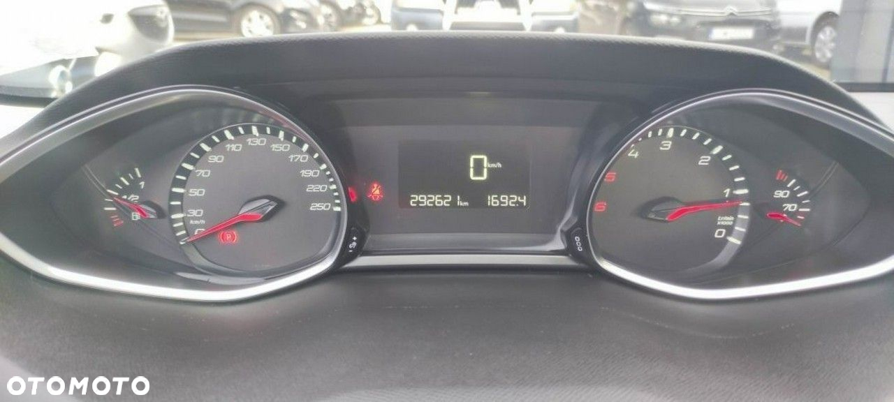 Peugeot 308 - 23