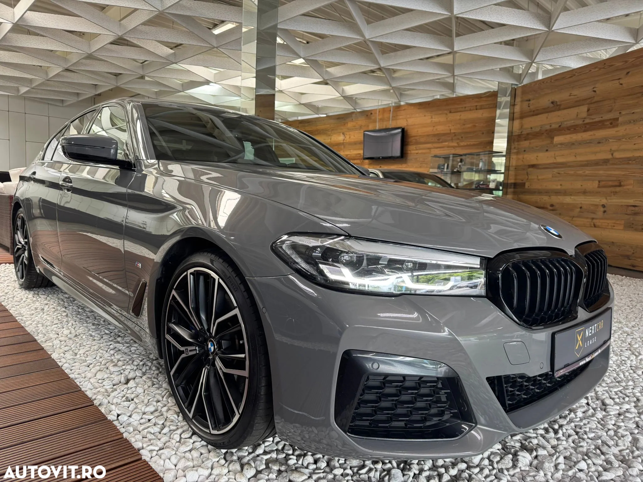 BMW Seria 5 530i AT MHEV - 3