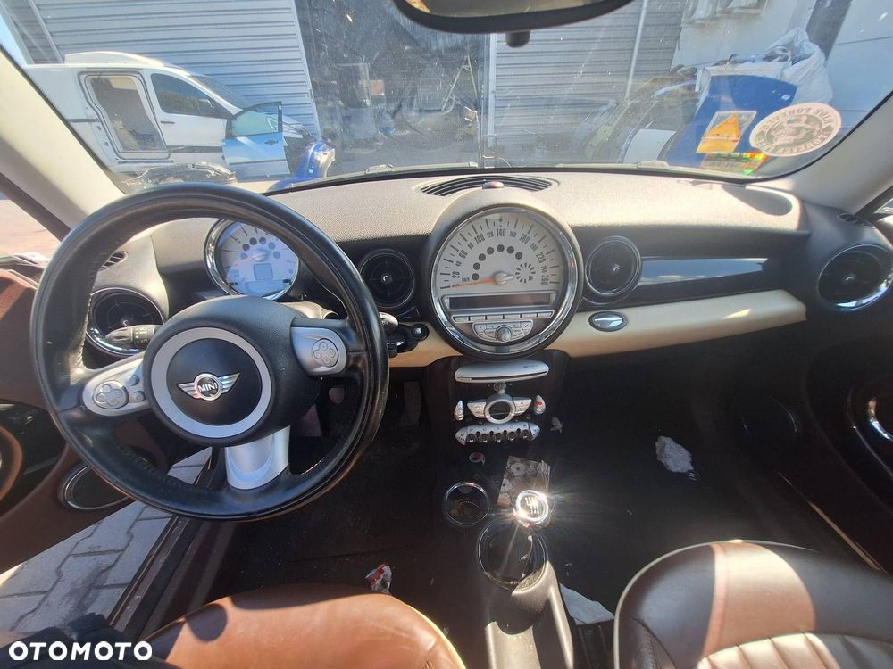 ZESTAW AIRBAG DESKA ROZDZIELCZA POSTRZAŁOWY KOKPIT MINI CLUBMAN R55 - 1