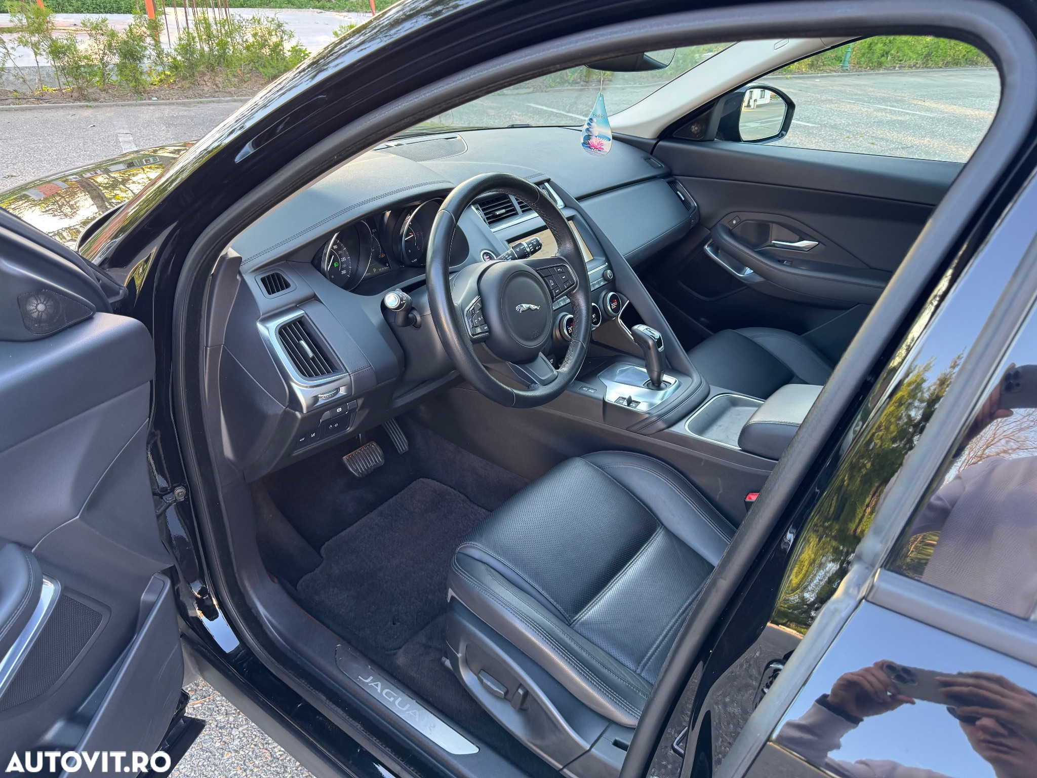 Jaguar E-Pace D150 AWD Aut. S - 6