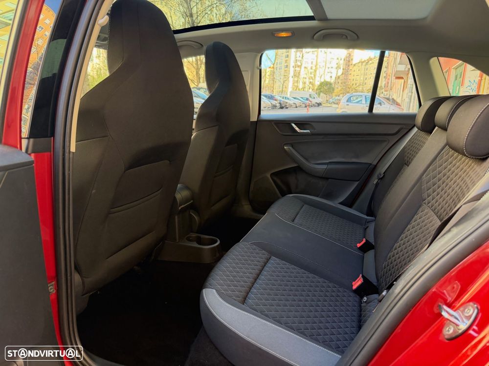 Skoda Rapid Spaceback 1.4 TDI DSG Style - 26