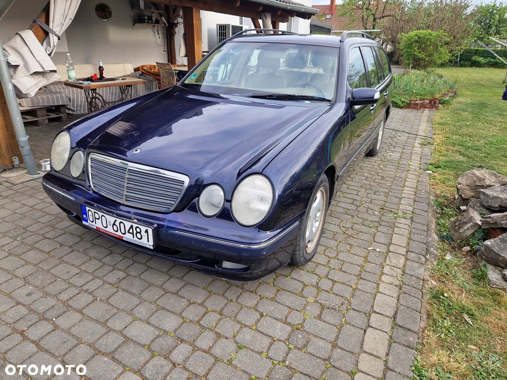 Mercedes-Benz Klasa E - 1