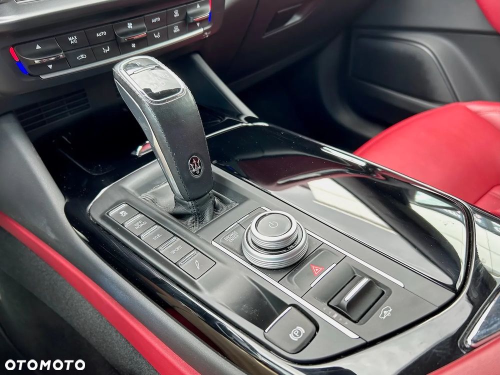 Maserati Levante Q4 - 36