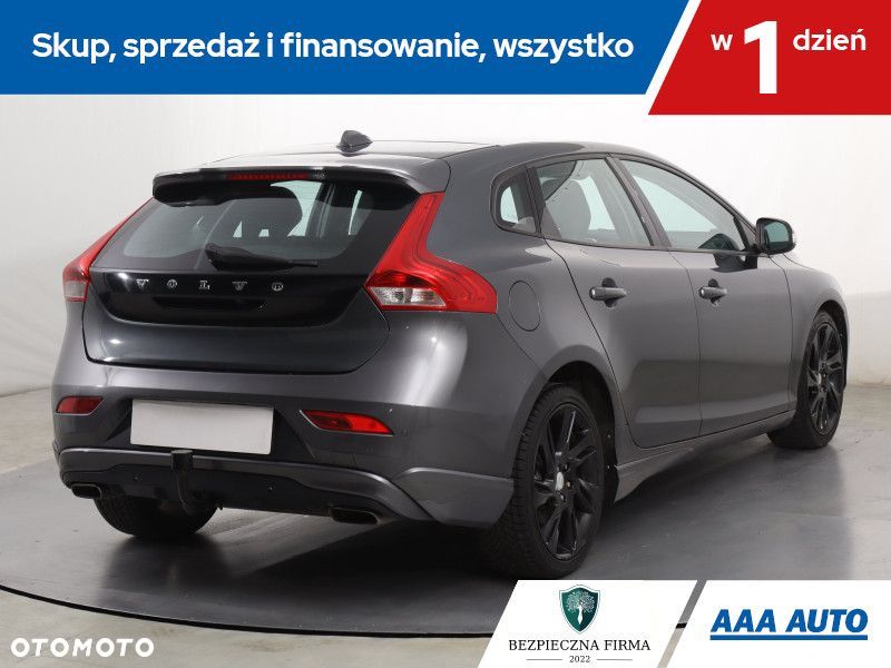Volvo V40 - 7