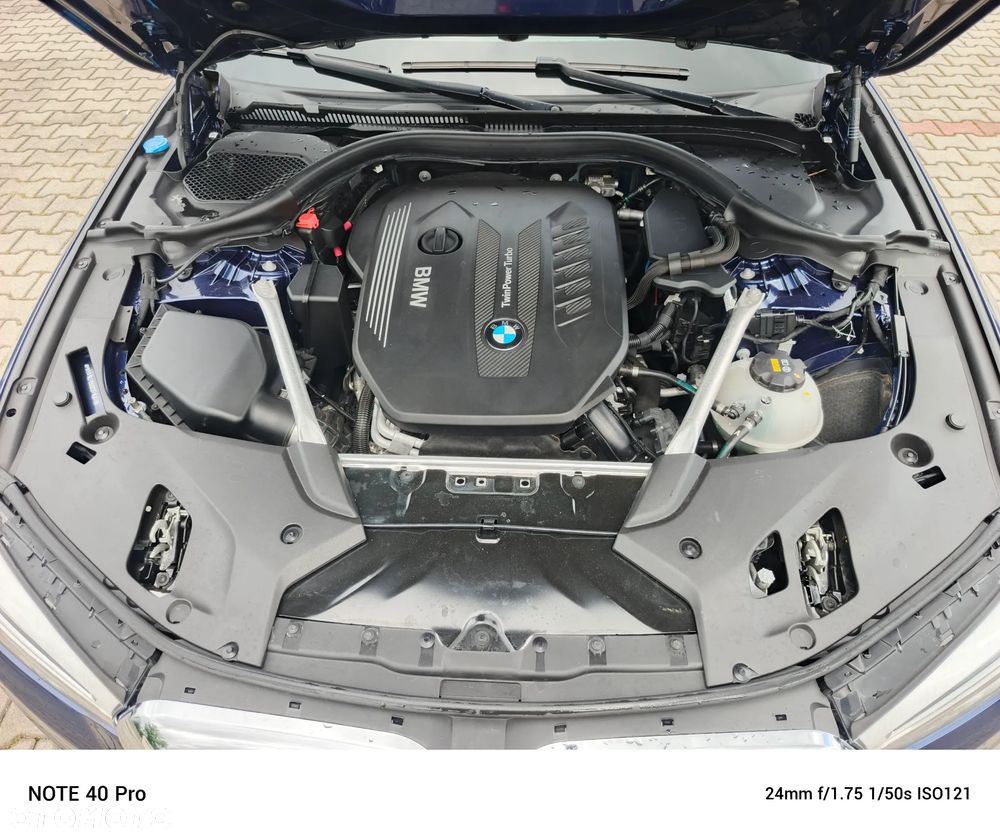 BMW Seria 5 530d Touring - 11