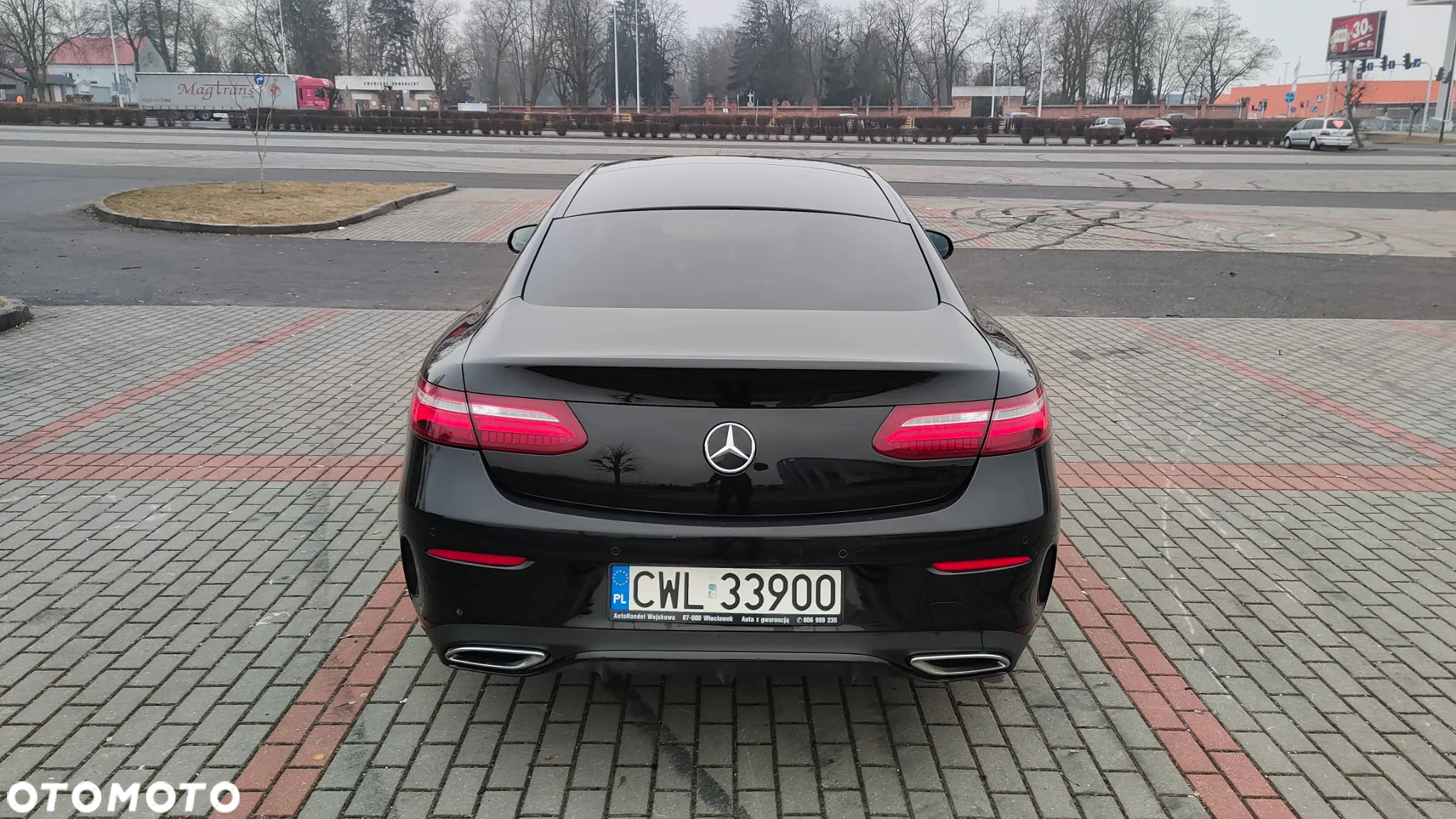 Mercedes-Benz Klasa E 220 d 4Matic Coupe 9G-TRONIC AMG Line - 10