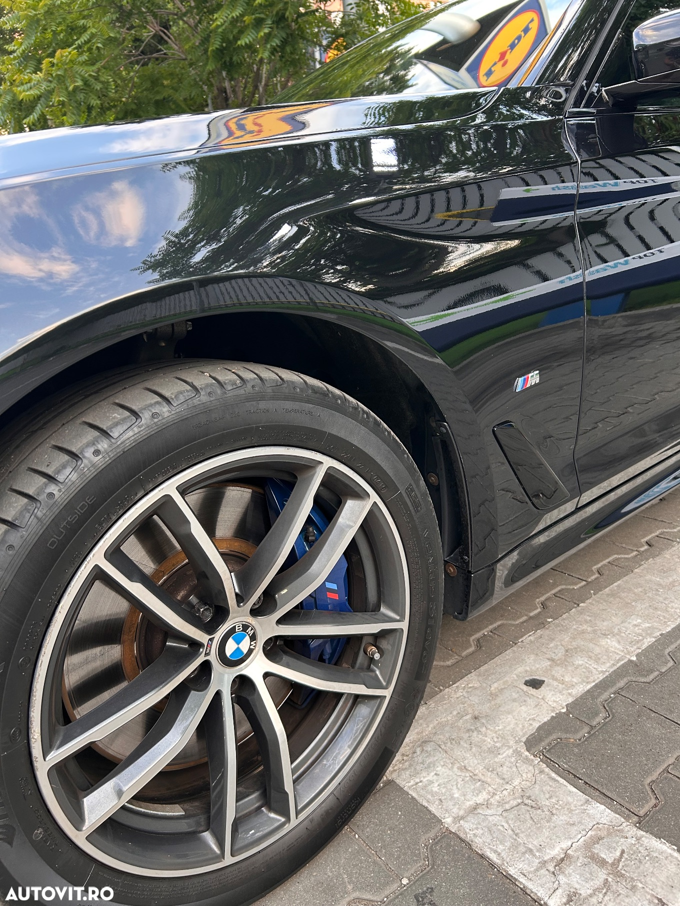 BMW Seria 5 530d xDrive AT MHEV - 16