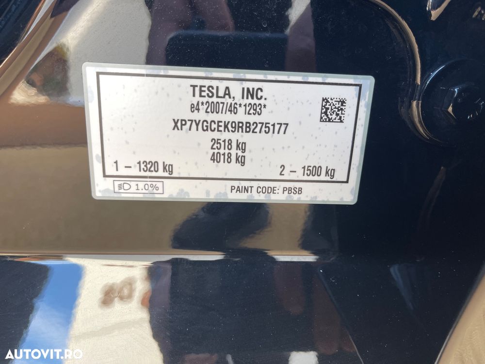 Tesla Model Y Long Range Dual Motor AWD - 40