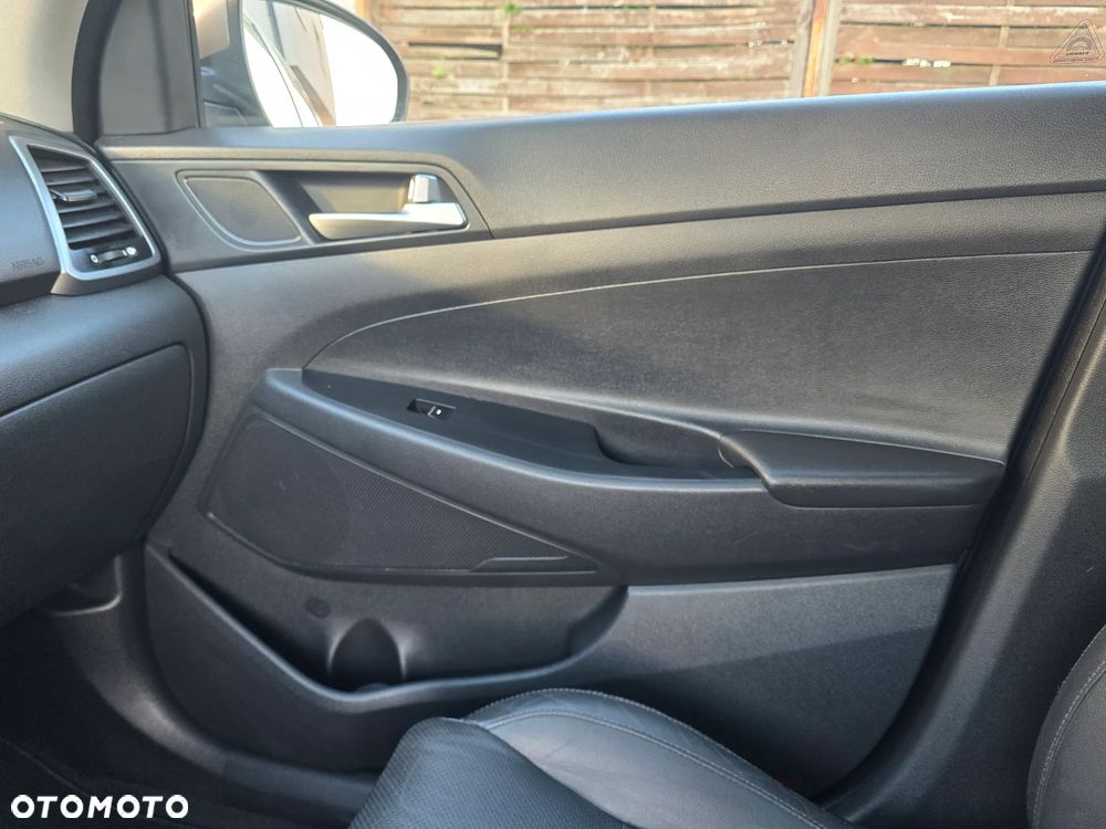 Hyundai Tucson - 16