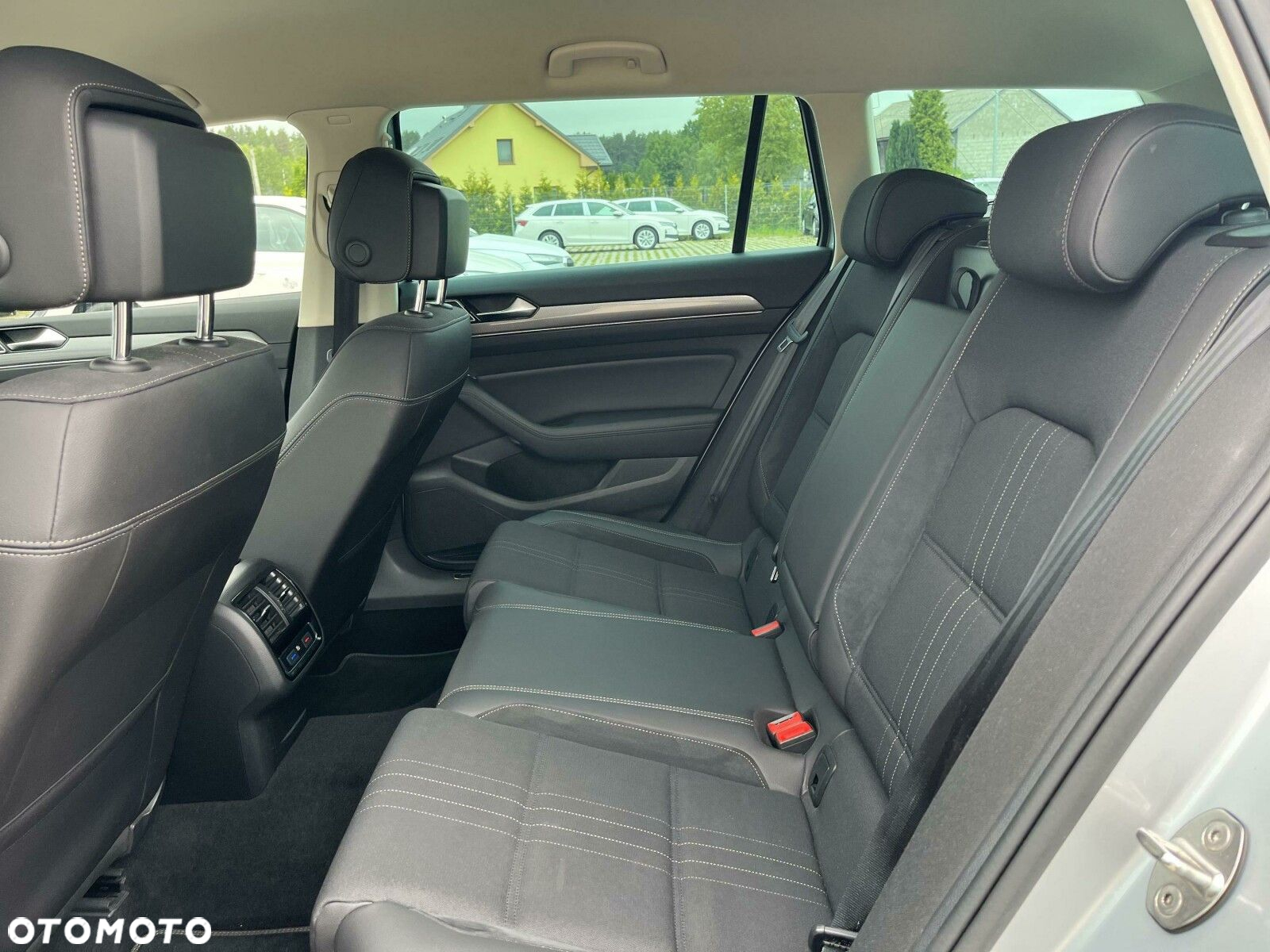 Volkswagen Passat Alltrack - 16