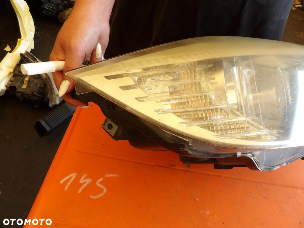 BMW - E90 - H7 - LIFT - PRAWA LAMPA PRZEDNIA - UK - 7202576 - 4