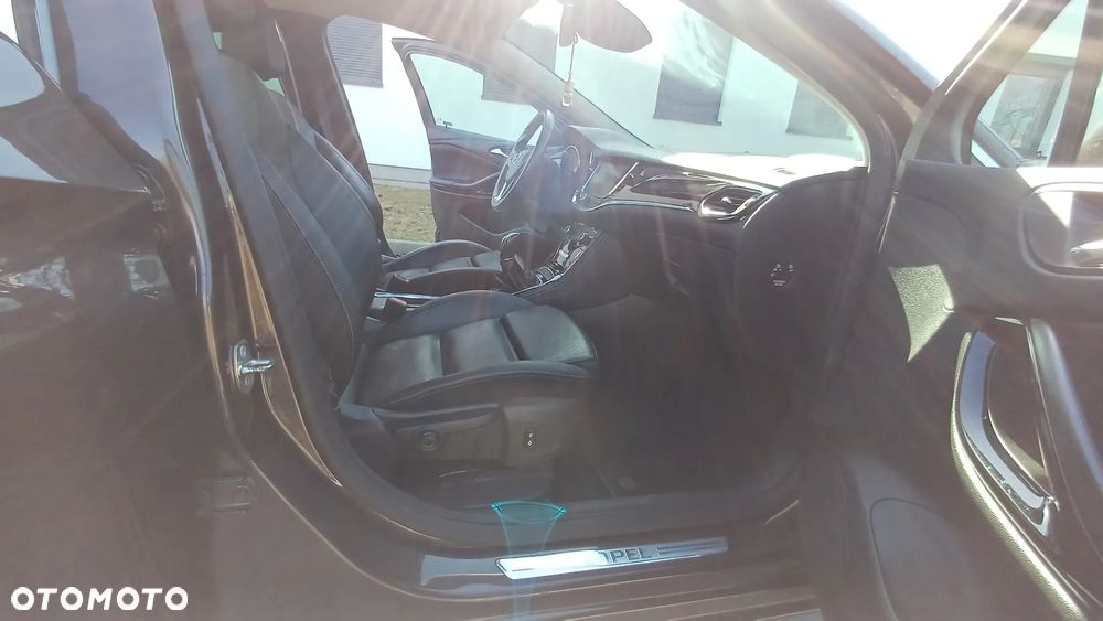 Opel Astra 1.6 T Elite S&S - 20