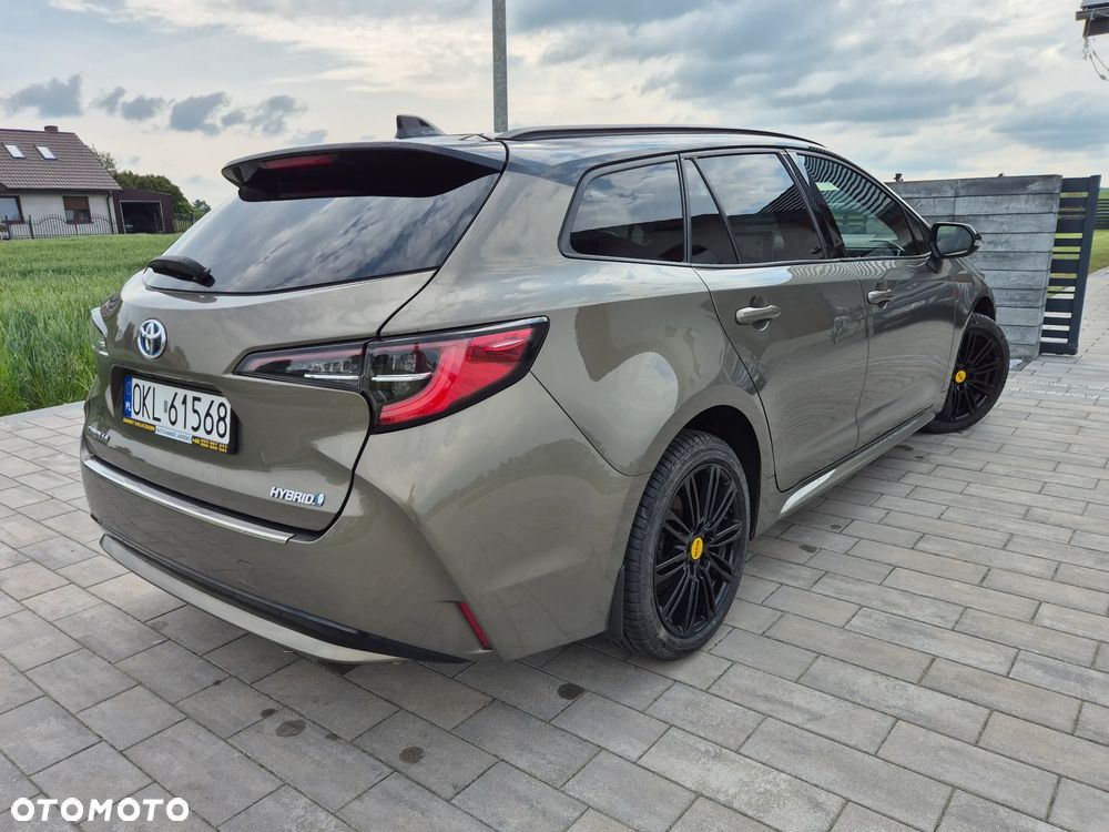 Toyota Corolla - 4