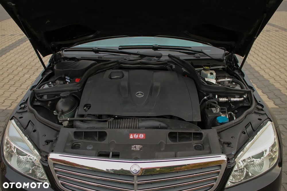 Mercedes-Benz Klasa C 220 CDI Elegance - 40