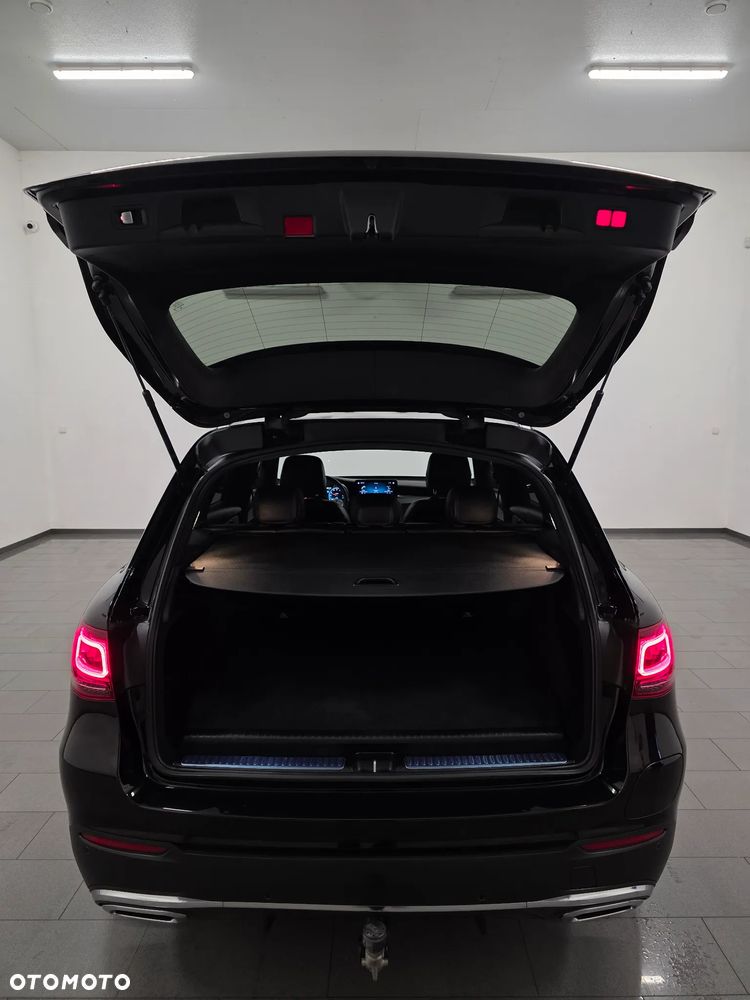 Mercedes-Benz GLC 300 de 4Matic 9G-TRONIC AMG Line Plus - 38