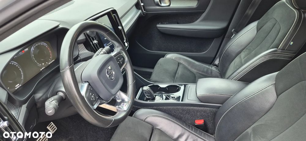 Volvo XC 40 T3 R-Design - 10