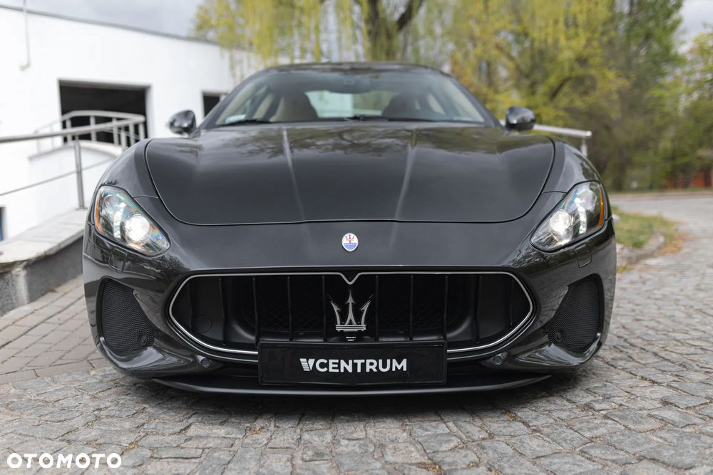 Maserati GranTurismo S - 5