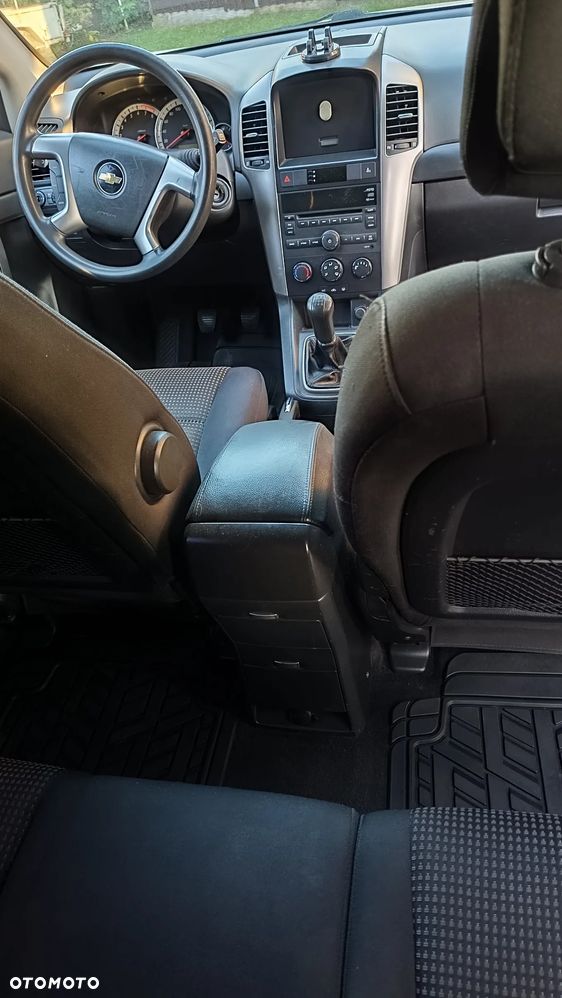 Chevrolet Captiva - 16