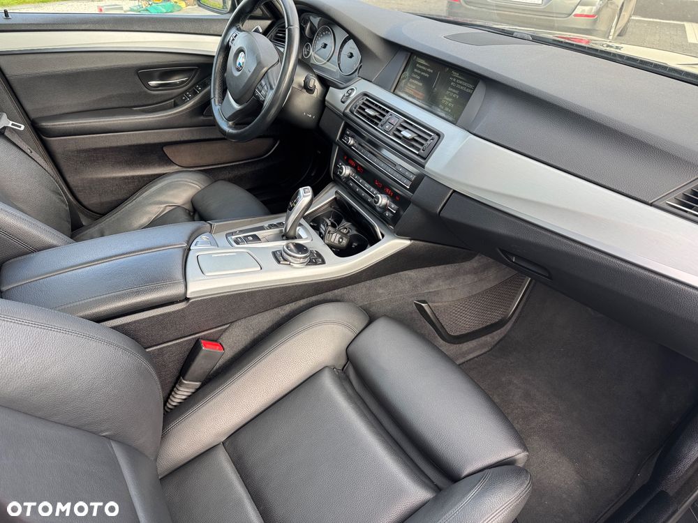 BMW Seria 5 520d - 27