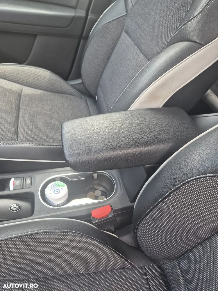 Renault Captur MHEV 140 EDC Techno - 20