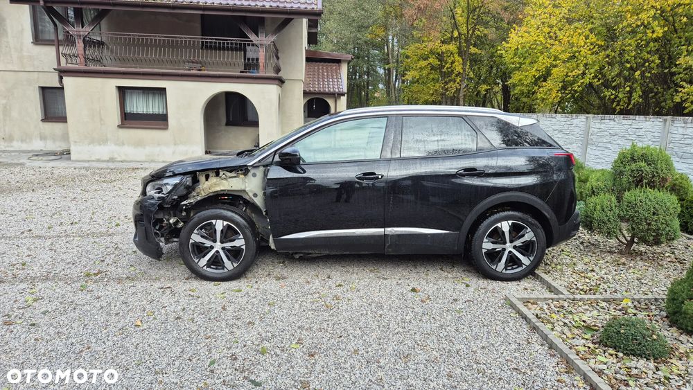 Peugeot 3008 1.5 BlueHDi Allure S&S - 5