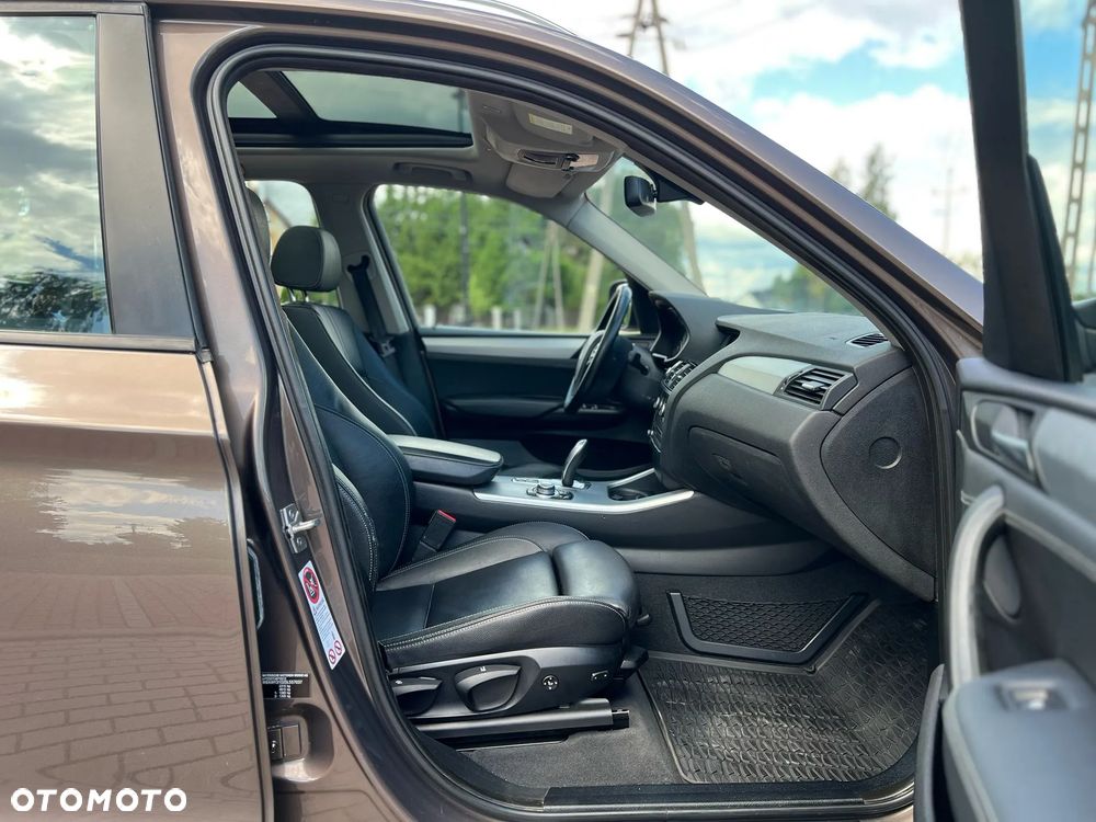 BMW X3 xDrive20d - 14