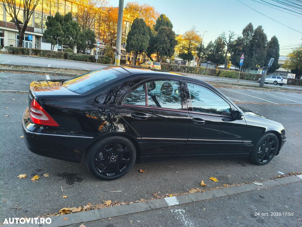 Mercedes-Benz C - 24