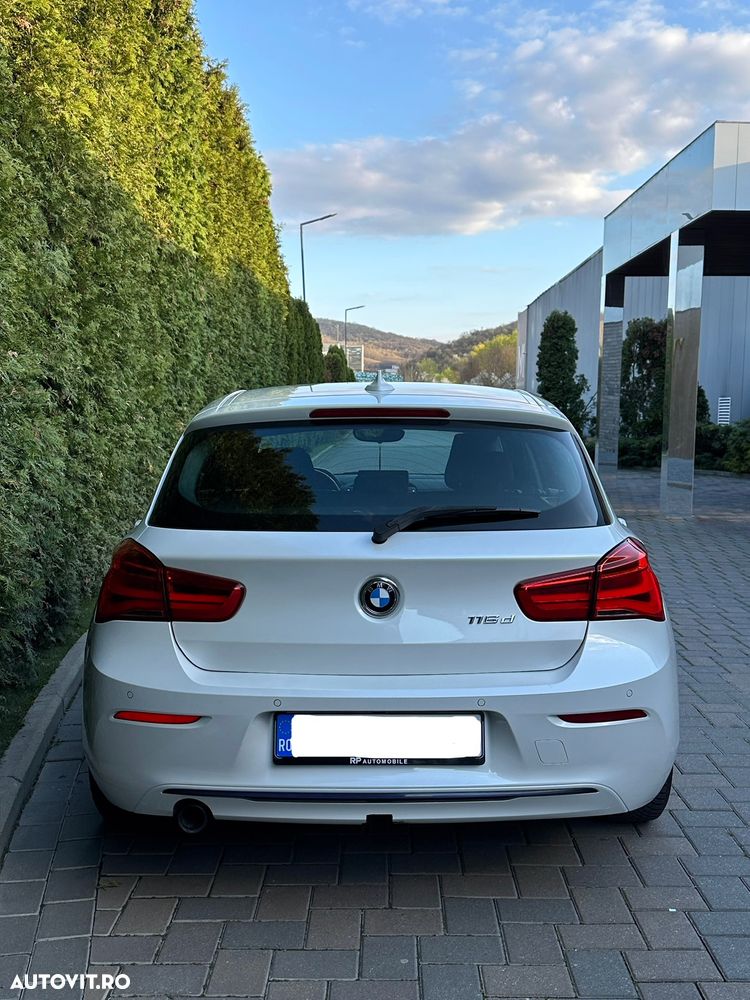 BMW Seria 1 116d EfficientDynamics Edition Sport Line - 4