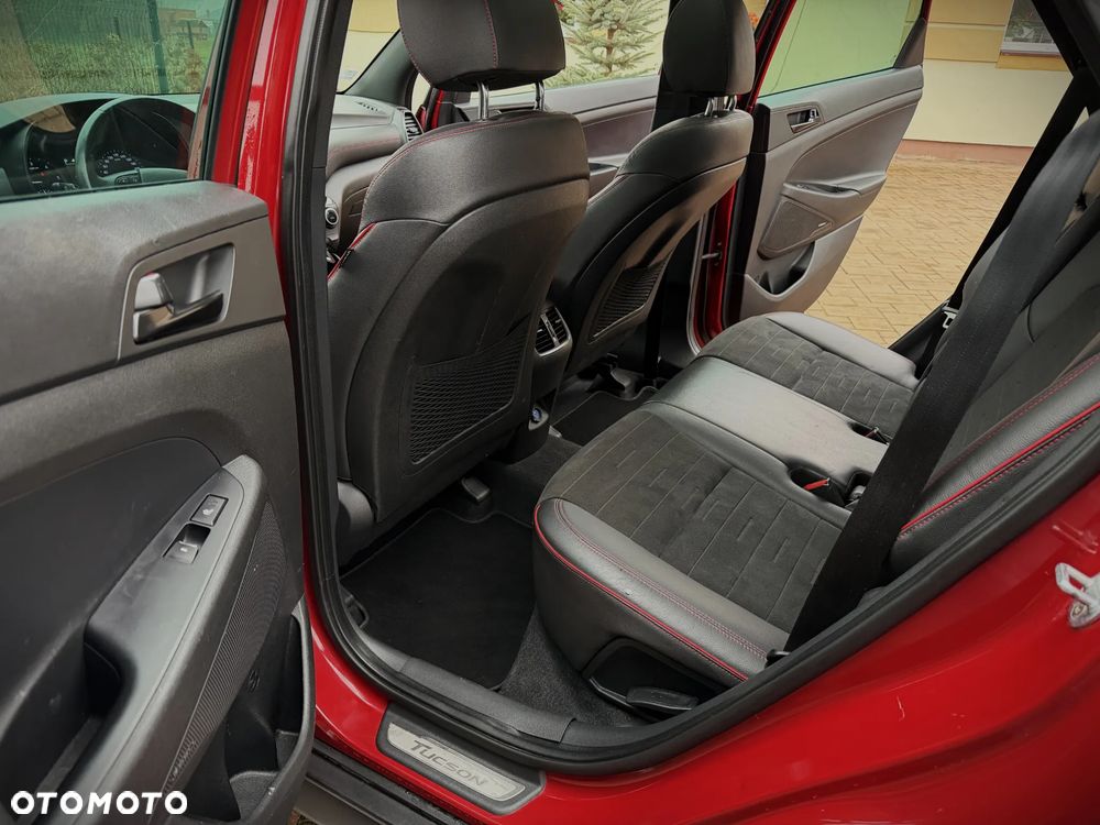 Hyundai Tucson 1.6 CRDi 48V-Hybrid 2WD DCT N Line - 29