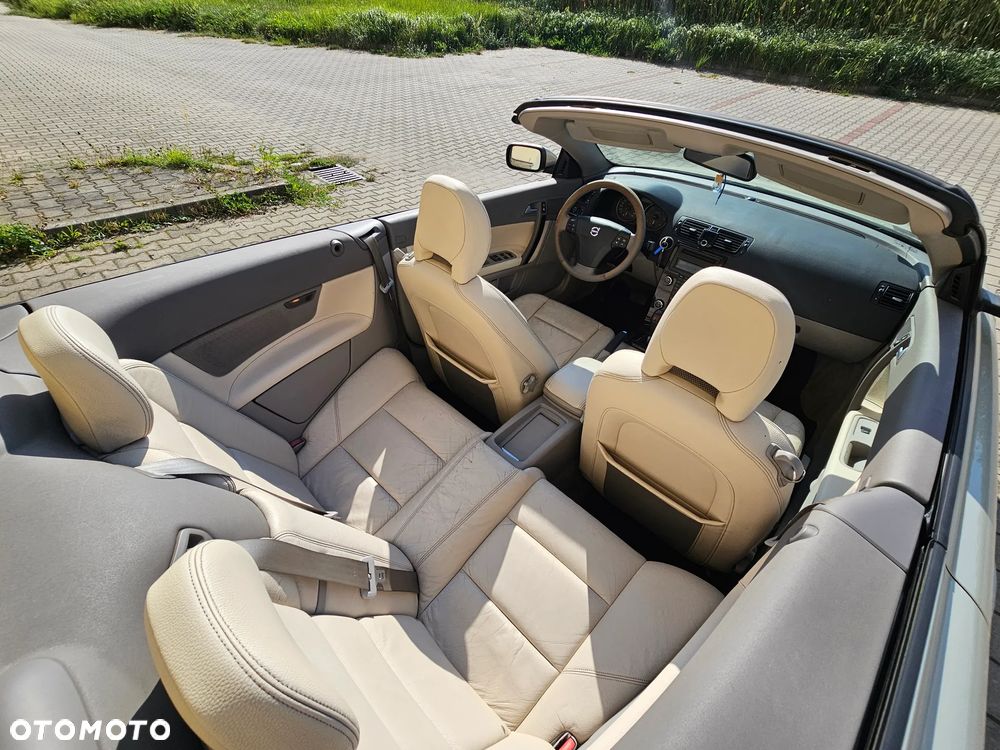 Volvo C70 2.4D5 Summum - 10