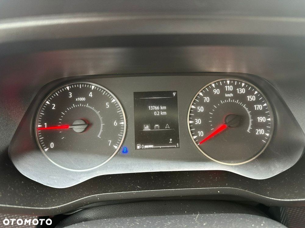 Renault Trafic - 16