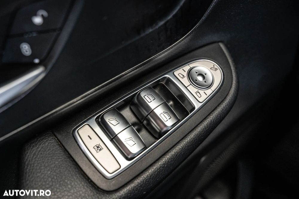 Mercedes-Benz V 250 (BlueTEC) d lang 4Matic 7G-TRONIC - 25