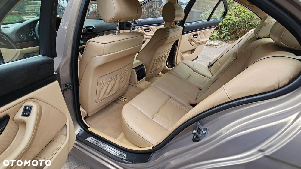 BMW Seria 5 - 24