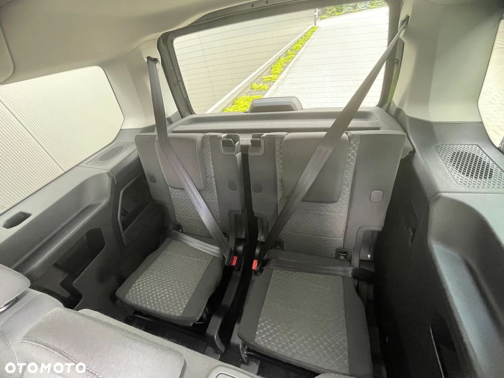 Ford Tourneo Connect 1.5 EcoBoost Titanium - 26
