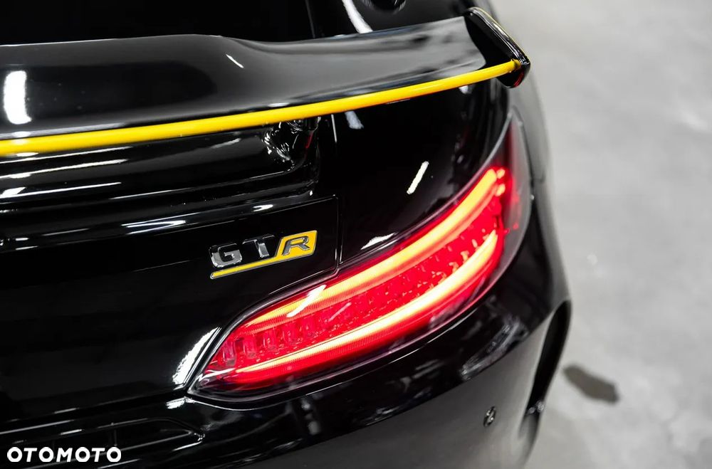 Mercedes-Benz AMG GT R - 3