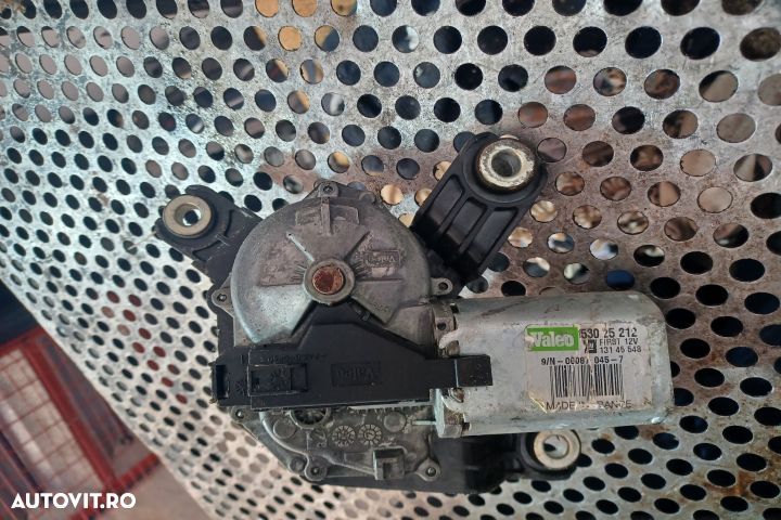 Motoras stergator luneta 53025212 Opel Zafira B  [din 2005 pana  2010] seria Minivan 5-usi 1.9 CDTI - 1