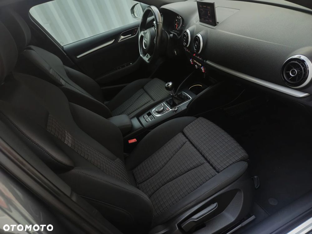 Audi A3 Sportback 1.4 TFSI Attraction - 19