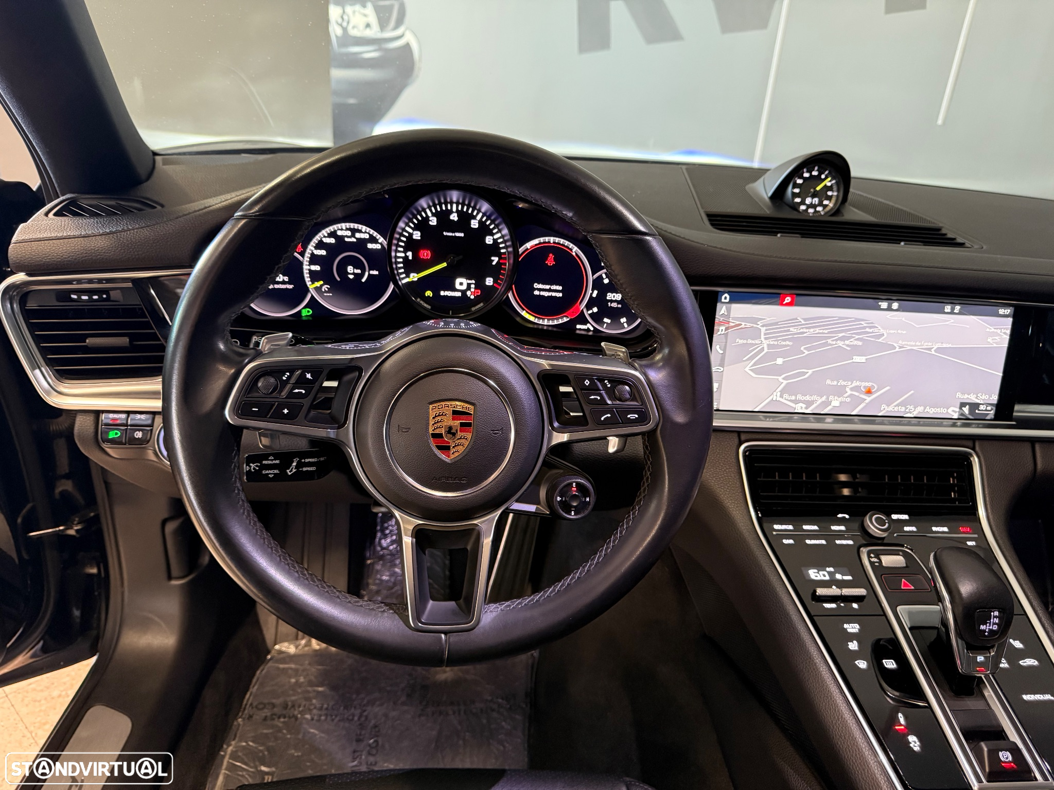 Porsche Panamera Sport Turismo 4 E-Hybrid - 16