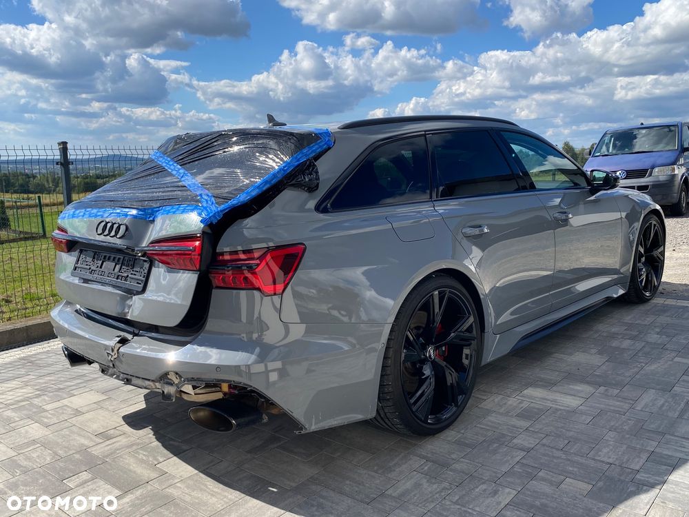 Audi RS6 Avant - 8