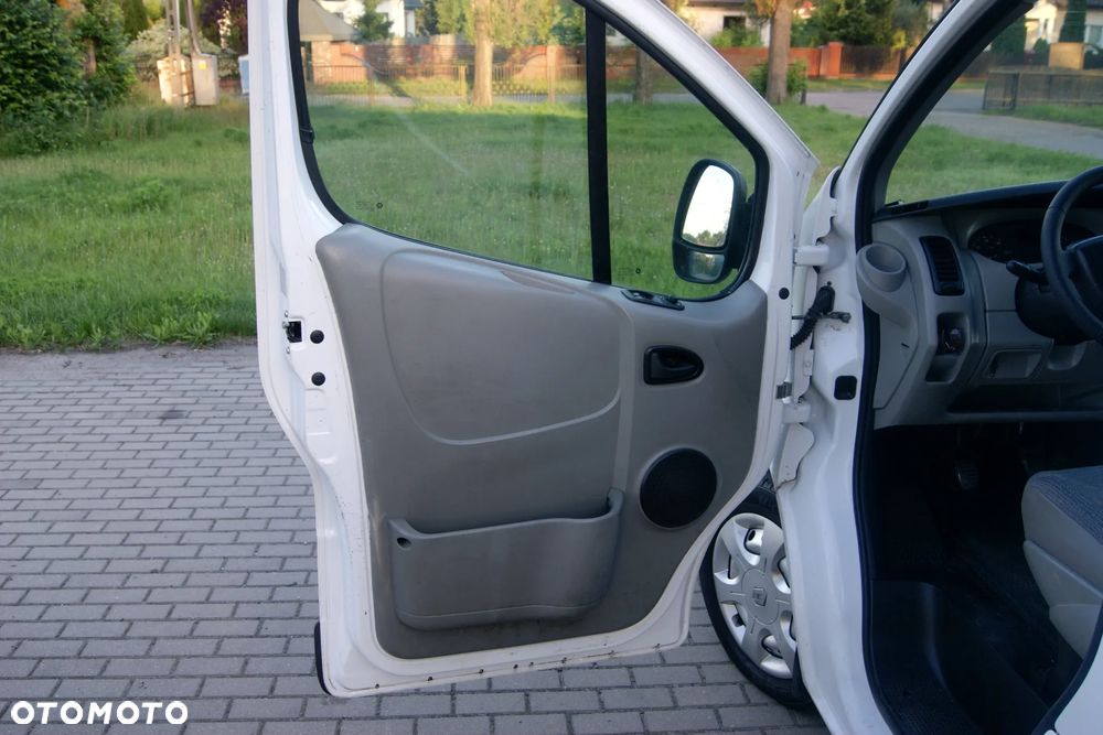 Renault TRAFIC - 23