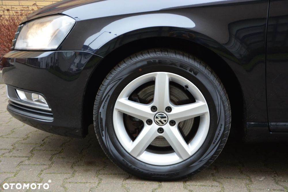 Volkswagen Passat - 18