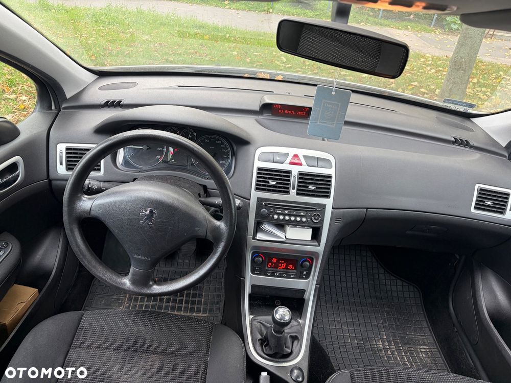 Peugeot 307 - 12