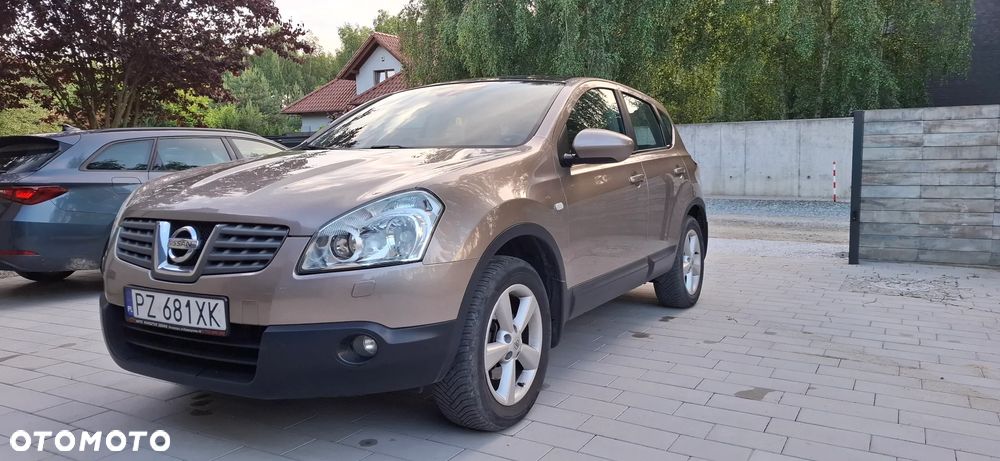 Nissan Qashqai 2.0 Tekna CVT - 2
