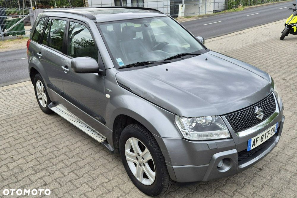 Suzuki Grand Vitara 1.9 DDiS Premium EU5 - 3