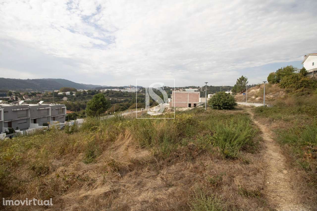 Terreno  Venda em Amarante (São Gonçalo), Madalena, Cepelos e Gatão,Am - Grande imagem: 2/16
