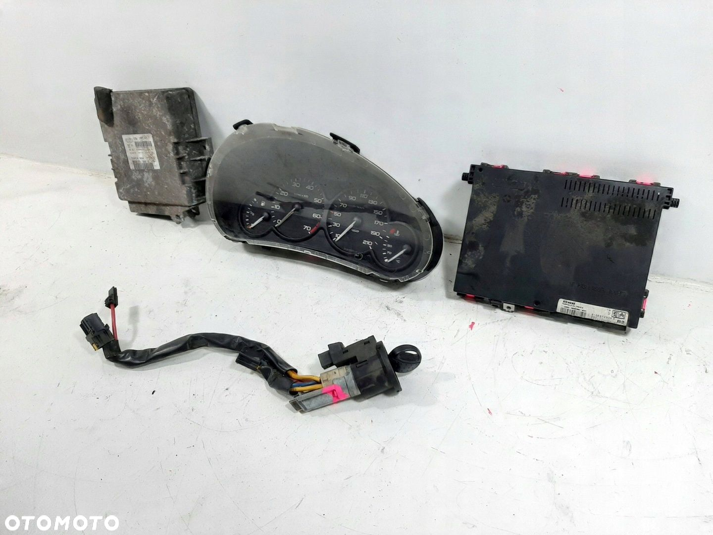 PEUGEOT 206 1.1 8V 98R STEROWNIK SILNIKA ZESTAW MAGNETI MARELLI 9635991580 - 5