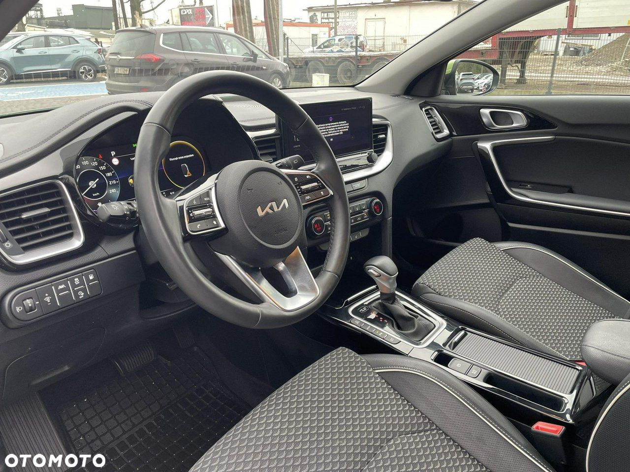 Kia XCeed - 9